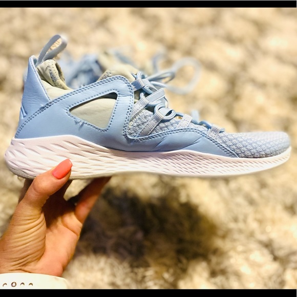 115-Nike Jordan Formula 23 Men’s Size 9 Ice Blue Wolf Grey 881465 - 406 - Picture 4 of 11